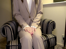 素人セフレドキュメント パンスト香る美人OLはなさんとほろ酔い中出しSEX サンプル動画サムネイル